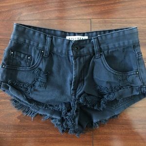 Bullhead ripped denim shorts